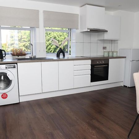 Apartament Watford Luxury 1 Bed Flat - Free Parking Zewnętrze zdjęcie