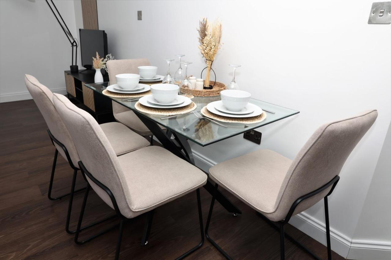 Apartament Watford Luxury 1 Bed Flat - Free Parking Zewnętrze zdjęcie