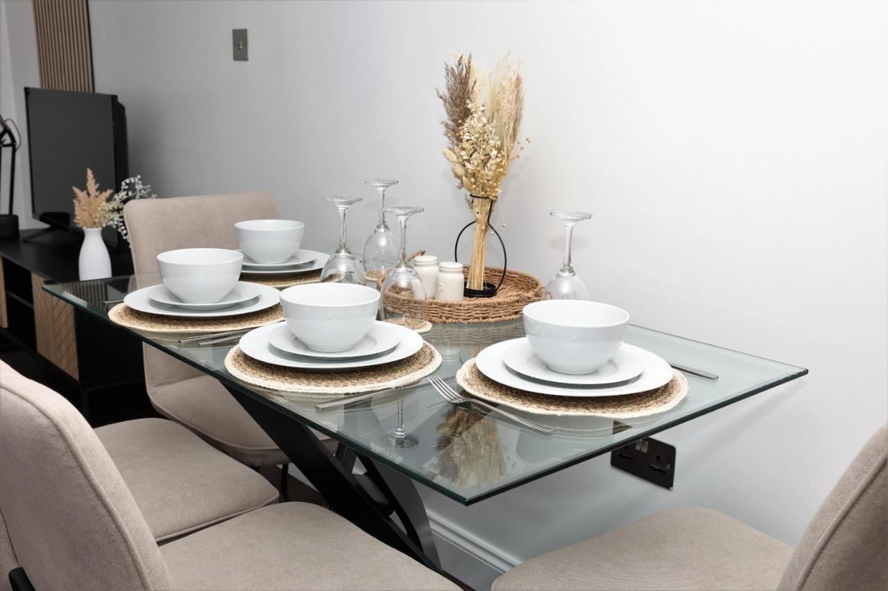 Apartament Watford Luxury 1 Bed Flat - Free Parking Zewnętrze zdjęcie